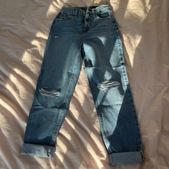 STRAIGHT RIPPED JEANS - Picture 1 of 4